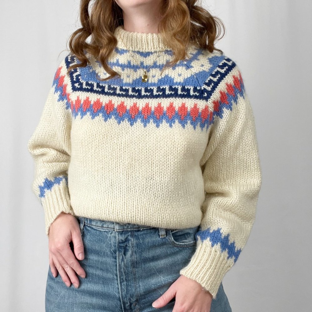 Vintage Fair Isle 100% Wool Hand Knit Oversized Chunky Crew Neck Nordic Sweater - Picture 8 of 8